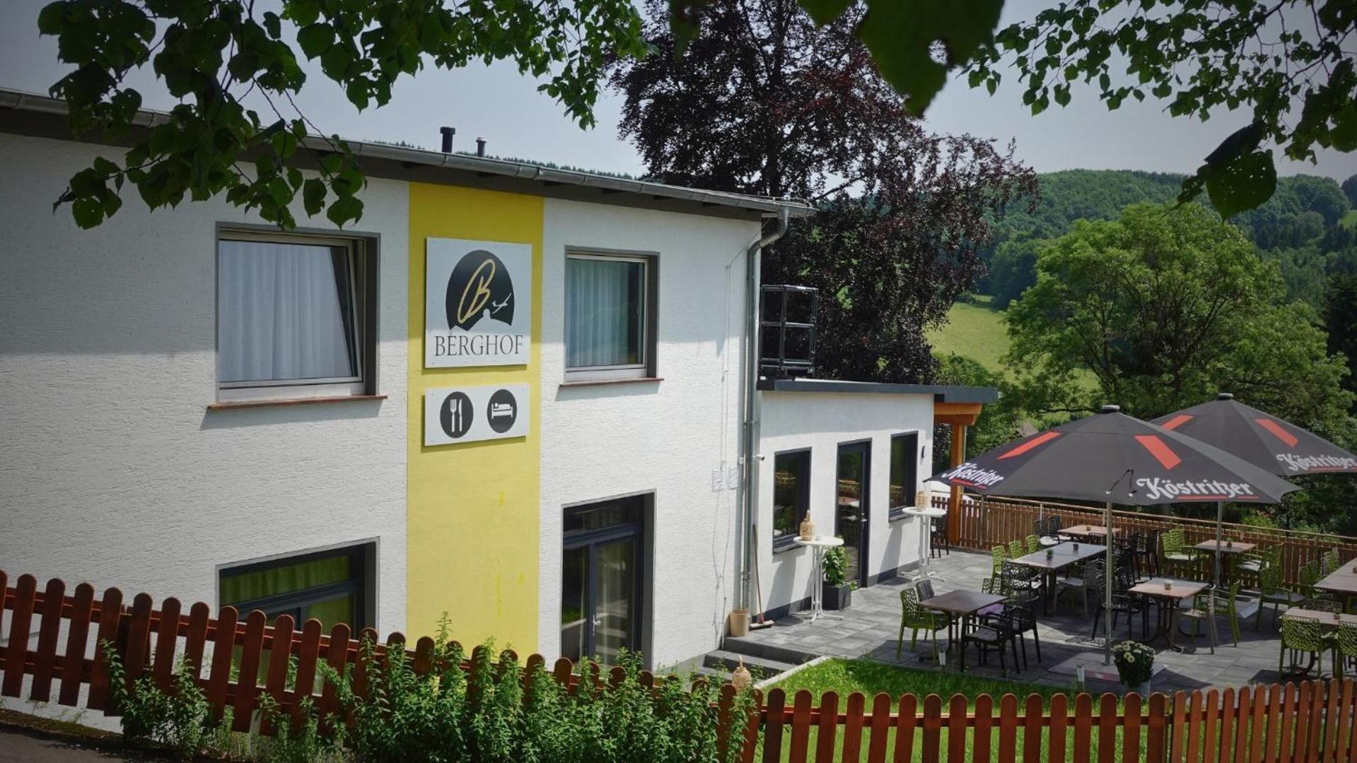 Hotel Berghof Wasserkuppe & Gaestehaus Fuldaquelle Gersfeld Kültér fotó